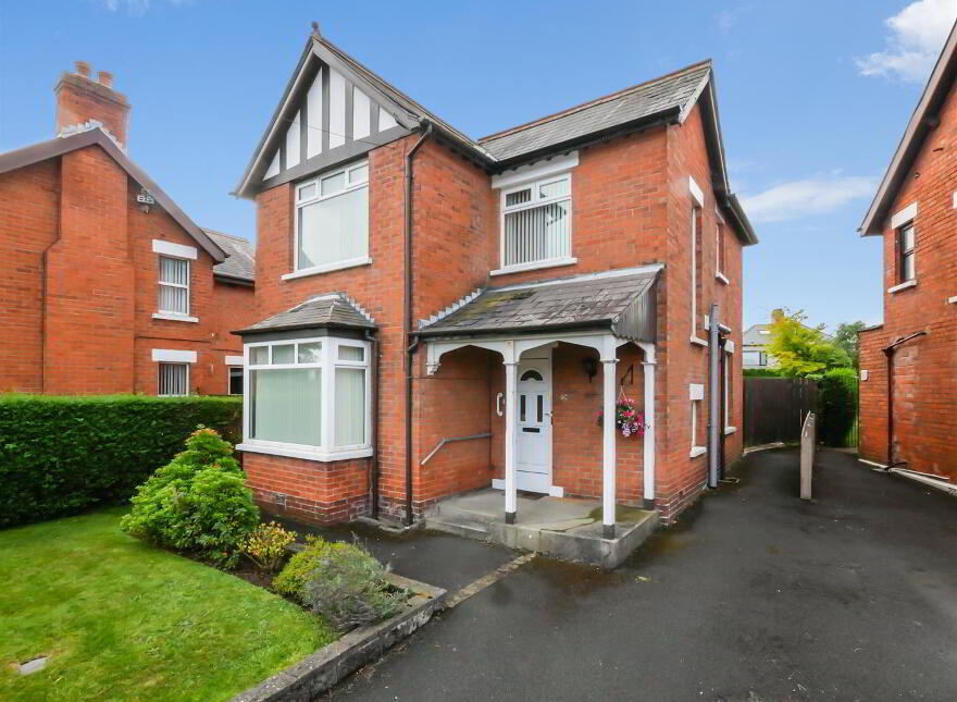 93 Knockbreda Road, Rosetta, Belfast, BT6 0JD