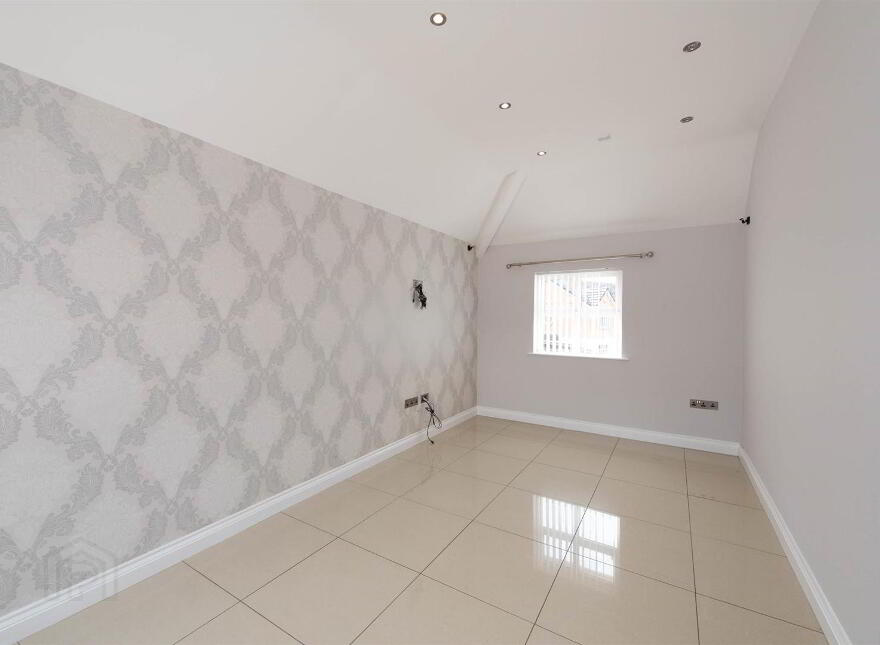 10 Drummond Brae, Ballynahinch, BT24 8EY