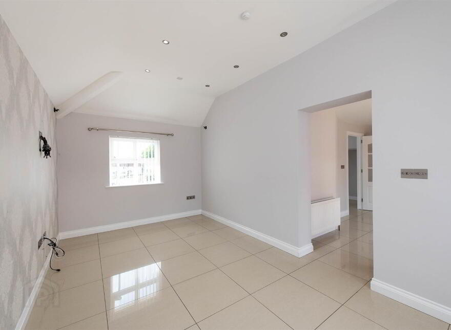 10 Drummond Brae, Ballynahinch, BT24 8EY