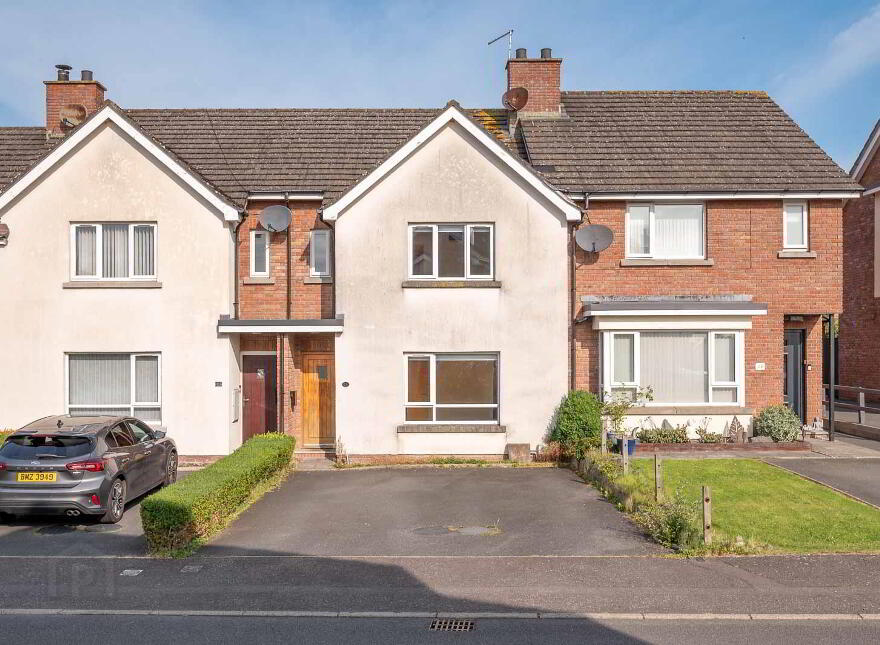 11 Myrtle Grove, Bangor, BT19 7SU photo