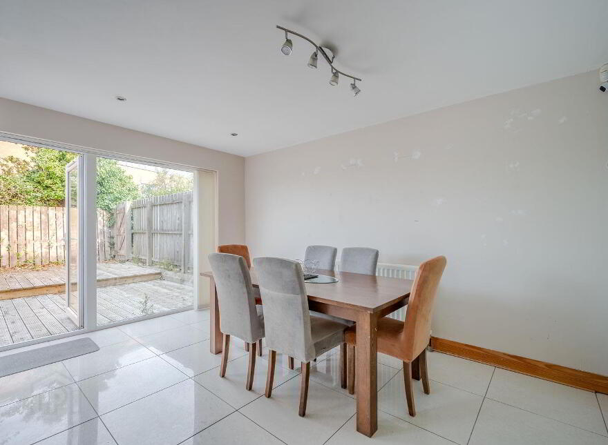 11 Myrtle Grove, Bangor, BT19 7SU