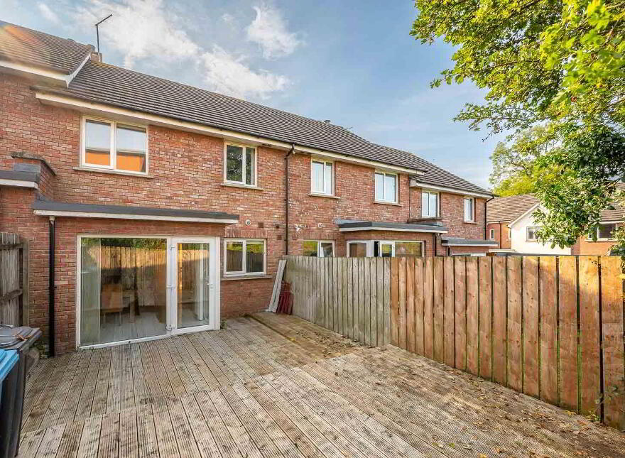 11 Myrtle Grove, Bangor, BT19 7SU