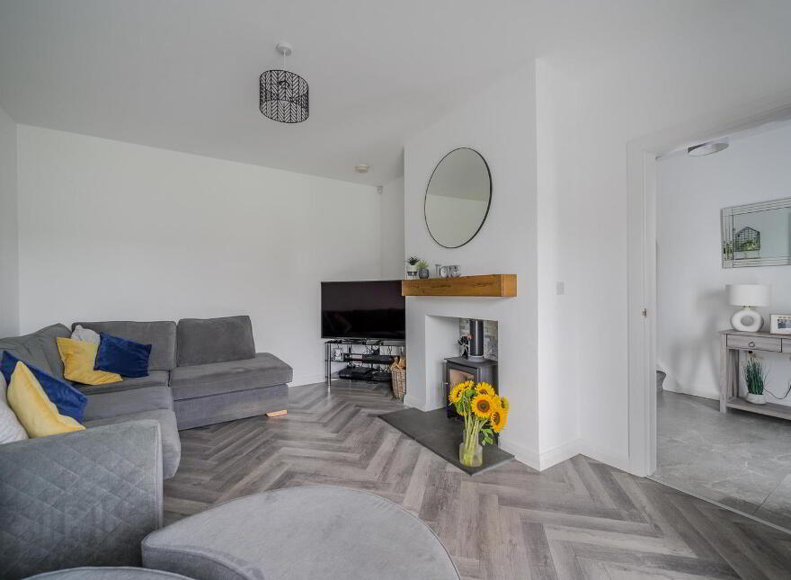 41 Balmoral Road, Bangor, BT19 7XA