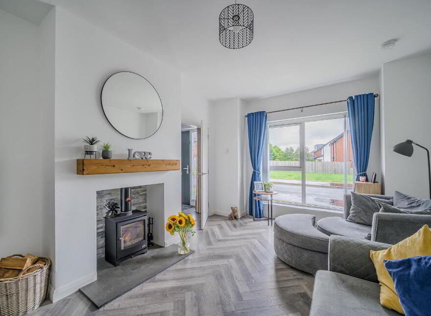 41 Balmoral Road, Bangor, BT19 7XA