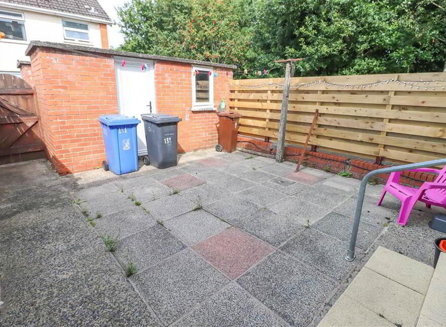 131 Kinross Avenue, Dundonald, Belfast, BT5 7GG