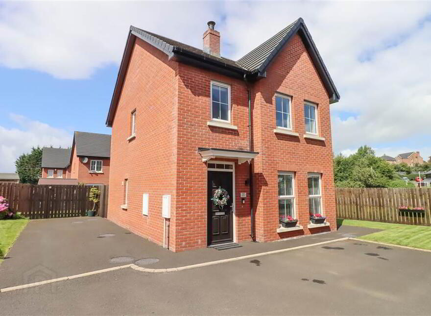 20 Orchard Hill Lane, Dundonald, Belfast, BT16 1AZ photo