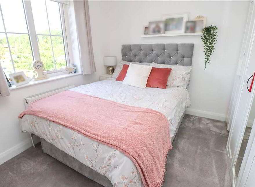 20 Orchard Hill Lane, Dundonald, Belfast, BT16 1AZ
