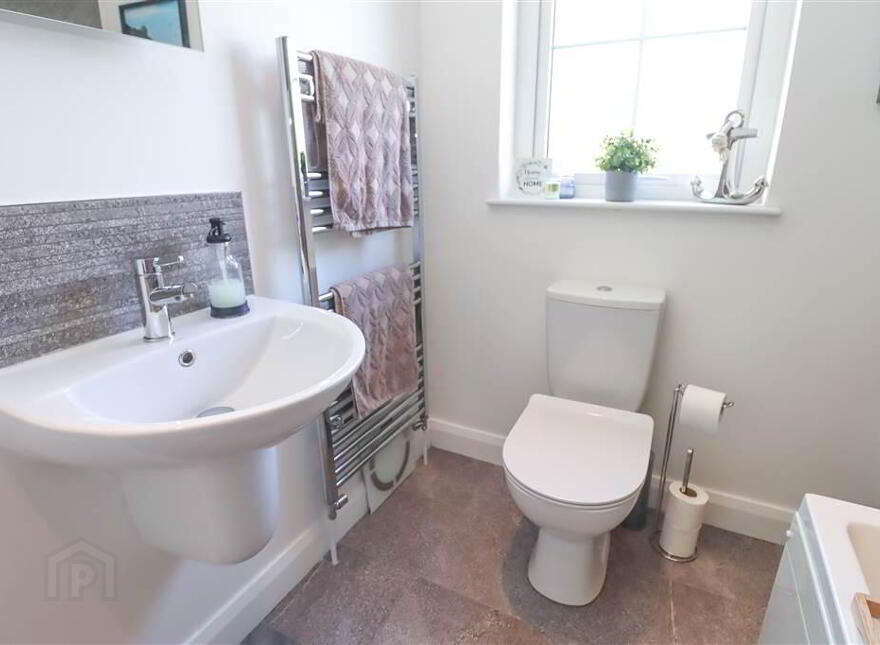 20 Orchard Hill Lane, Dundonald, Belfast, BT16 1AZ