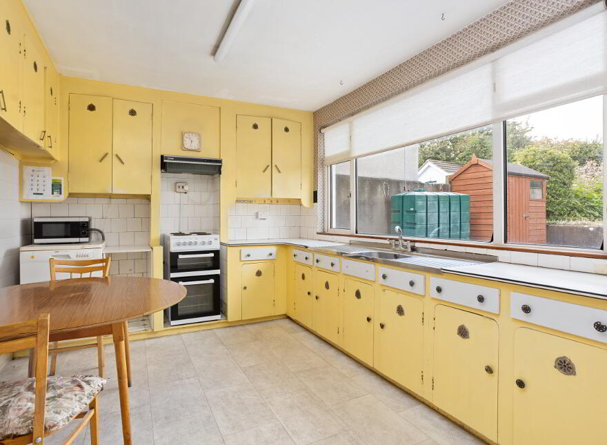 16 Ardeevin Avenue, Lucan, K78H9Y7