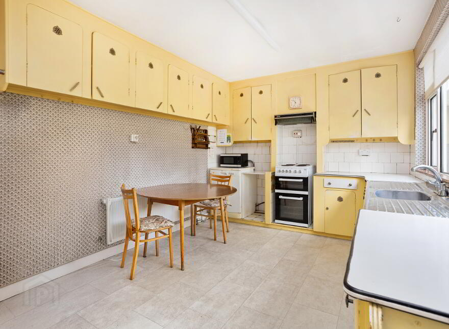 16 Ardeevin Avenue, Lucan, K78H9Y7