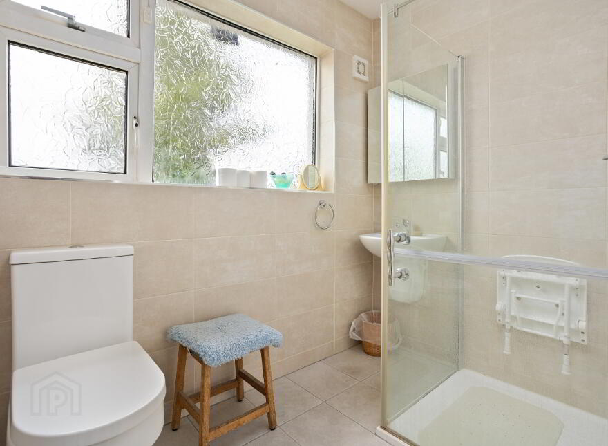16 Ardeevin Avenue, Lucan, K78H9Y7