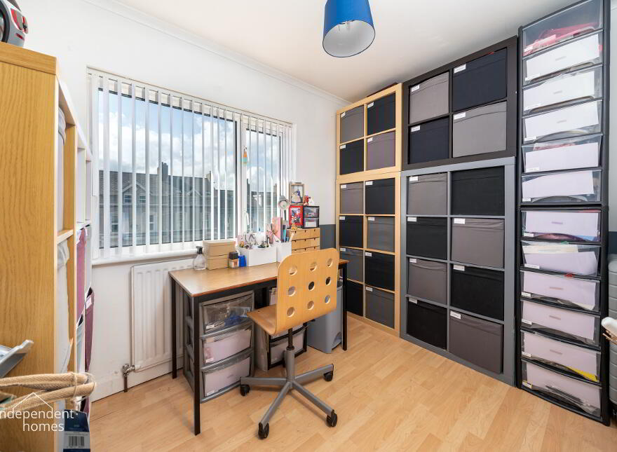 37 Glenarm Road, Larne, BT40 1BN