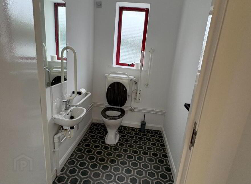Unit 8 Glendermott Valley Business Pk, Derry / Londonderry, BT47 3LR
