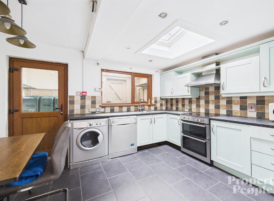 4 Artana Street, Belfast, BT7 2FF
