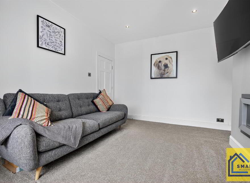 27 Circular Road, Belfast, BT4 2FE