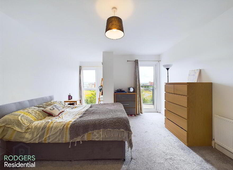 Apt 9, 37 Bridge End, Belfast, BT5 4AW