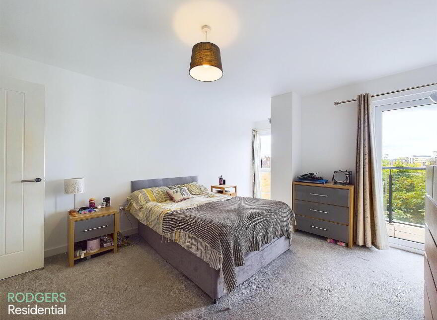 Apt 9, 37 Bridge End, Belfast, BT5 4AW