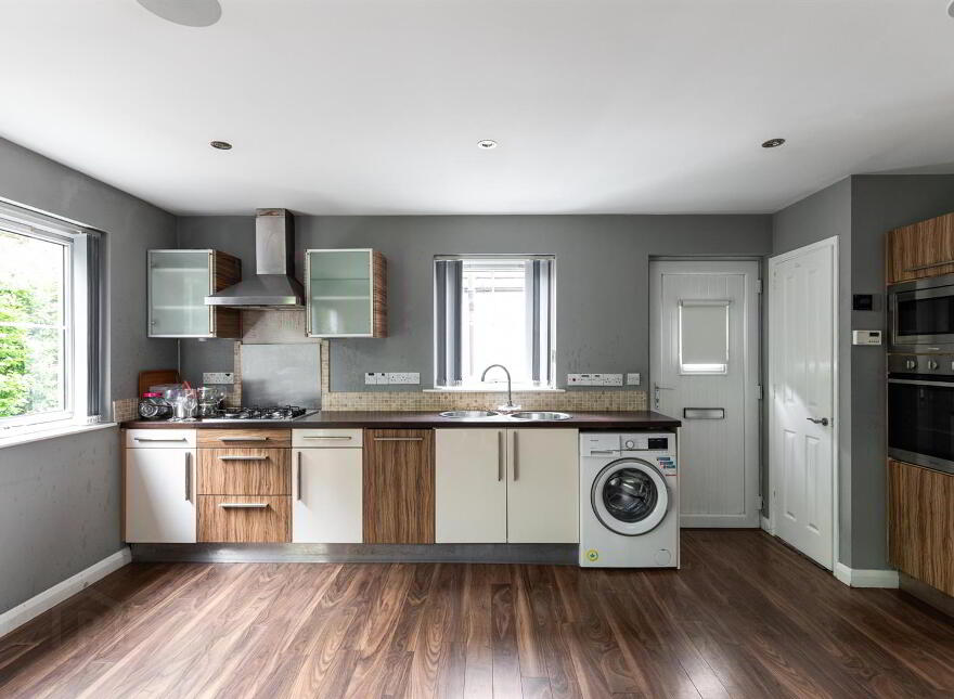 35 Millmount Lane, Dundonald, Belfast, BT16 1WN