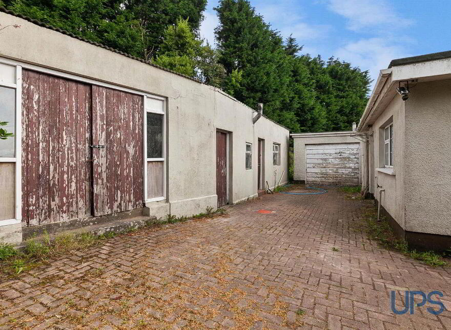 219 Upper Springfield Road, Hannahstown, Belfast, BT17 0NW