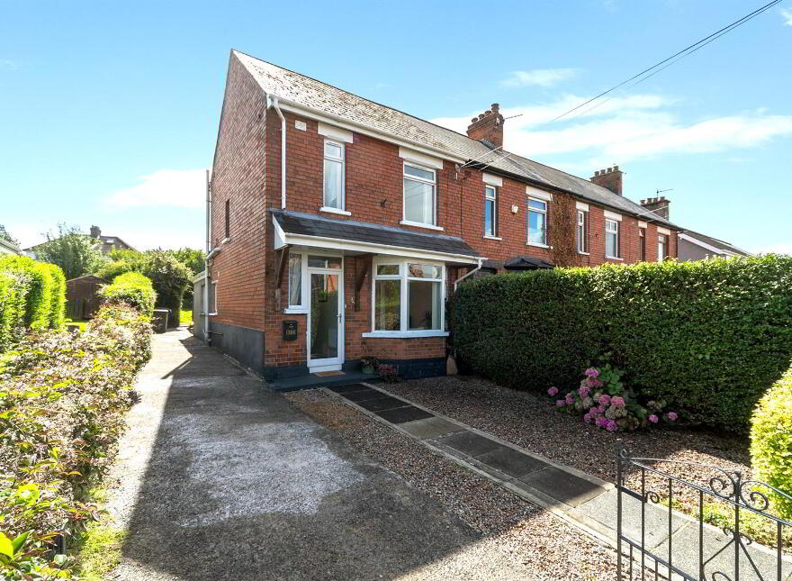 38 Bloomfield Gardens, Belfast, BT5 5JU photo