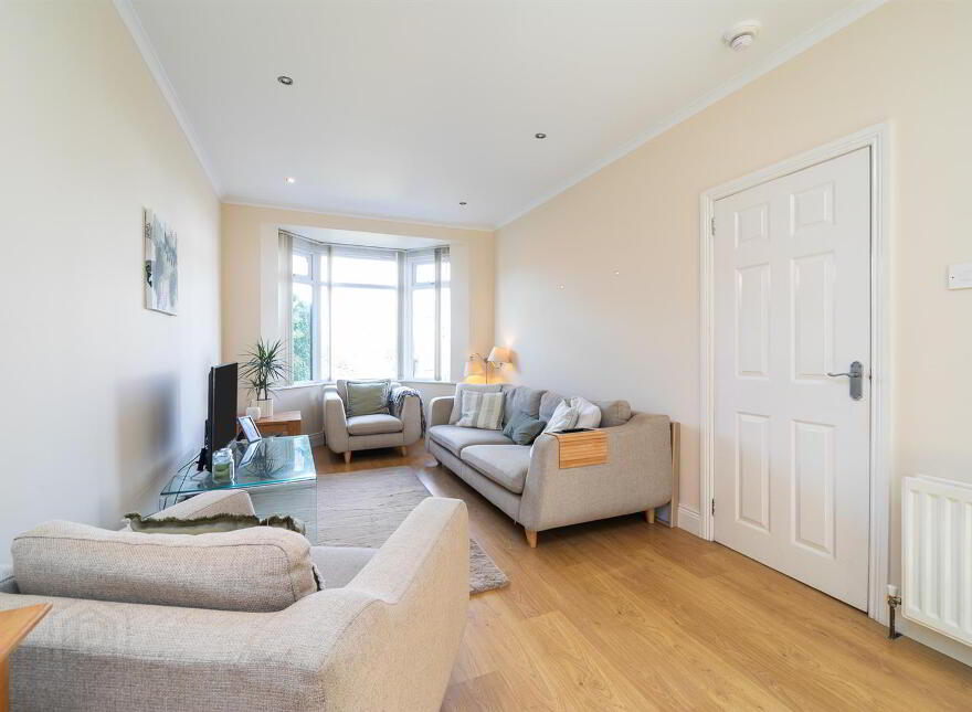 38 Bloomfield Gardens, Belfast, BT5 5JU