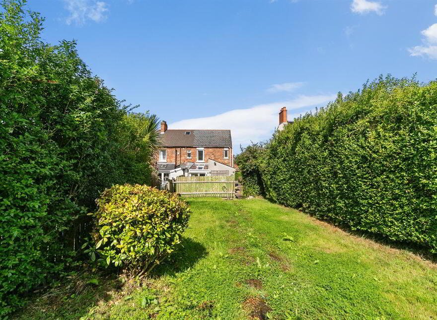 38 Bloomfield Gardens, Belfast, BT5 5JU