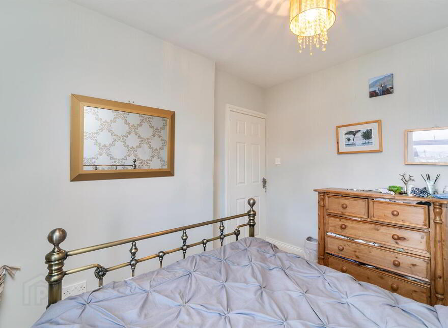 38 Bloomfield Gardens, Belfast, BT5 5JU