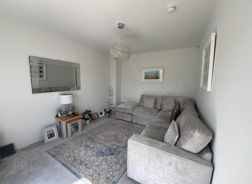 3 Mealough Gardens, Carryduff, Belfast, BT8 8SN
