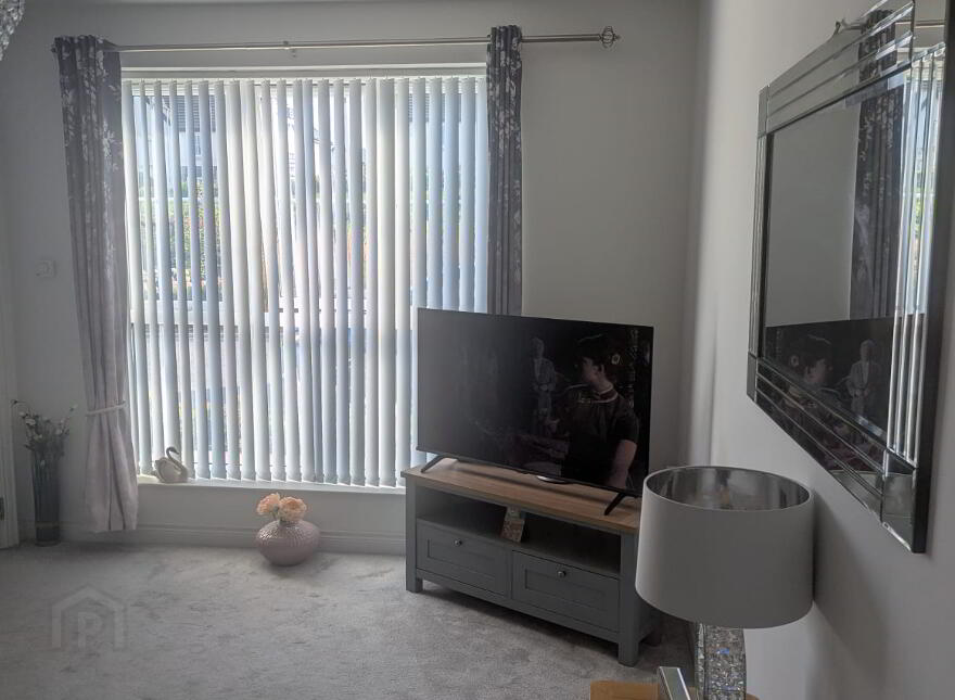 3 Mealough Gardens, Carryduff, Belfast, BT8 8SN