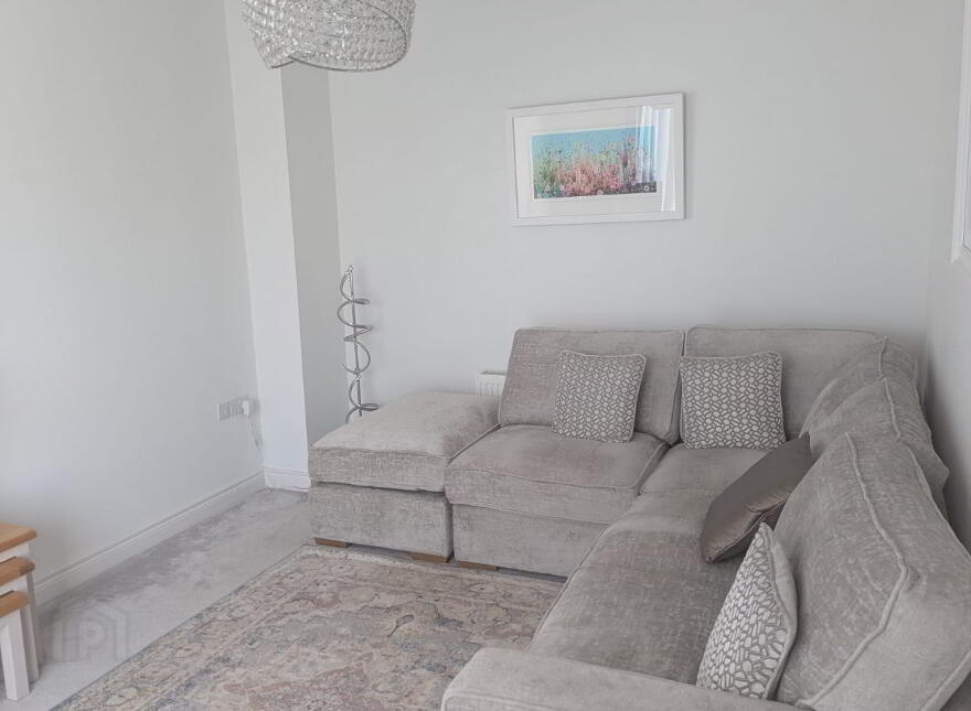 3 Mealough Gardens, Carryduff, Belfast, BT8 8SN