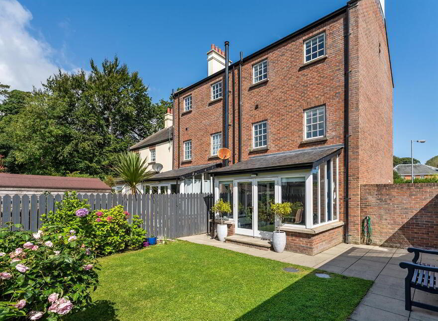 5 Manor Farm Crescent, Donaghadee, BT21 0FE
