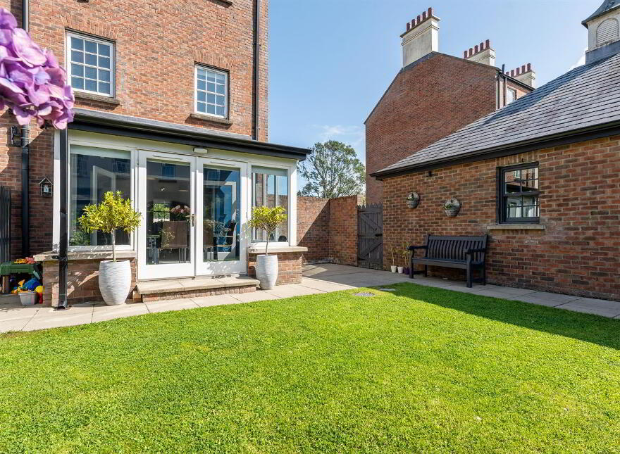 5 Manor Farm Crescent, Donaghadee, BT21 0FE