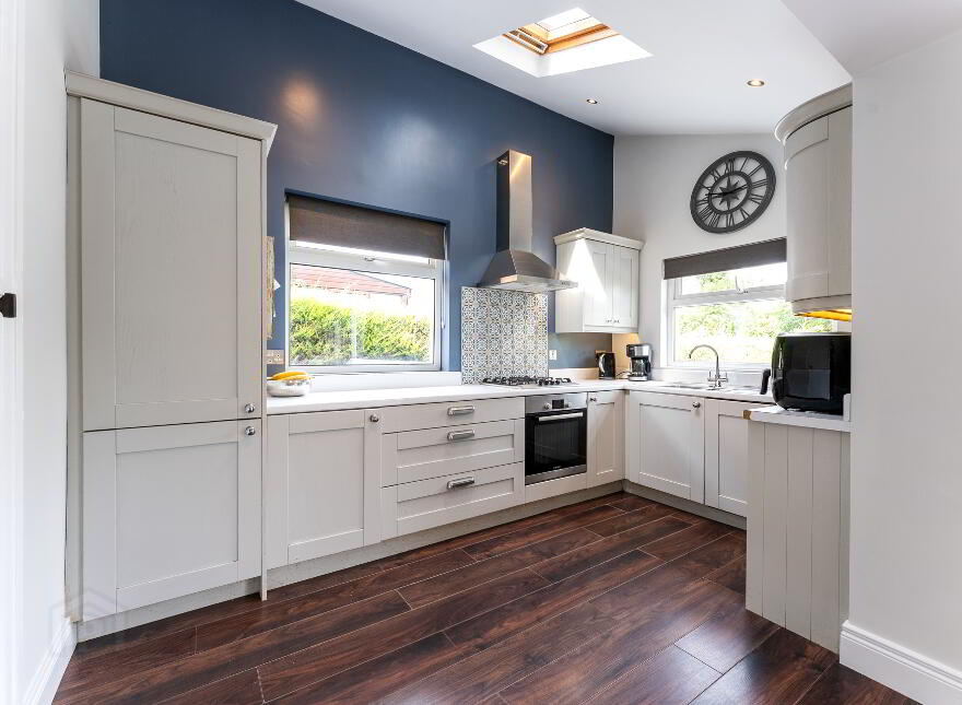 18 Locksley Park, Upper Lisburn Road, Belfast, BT10 0AR