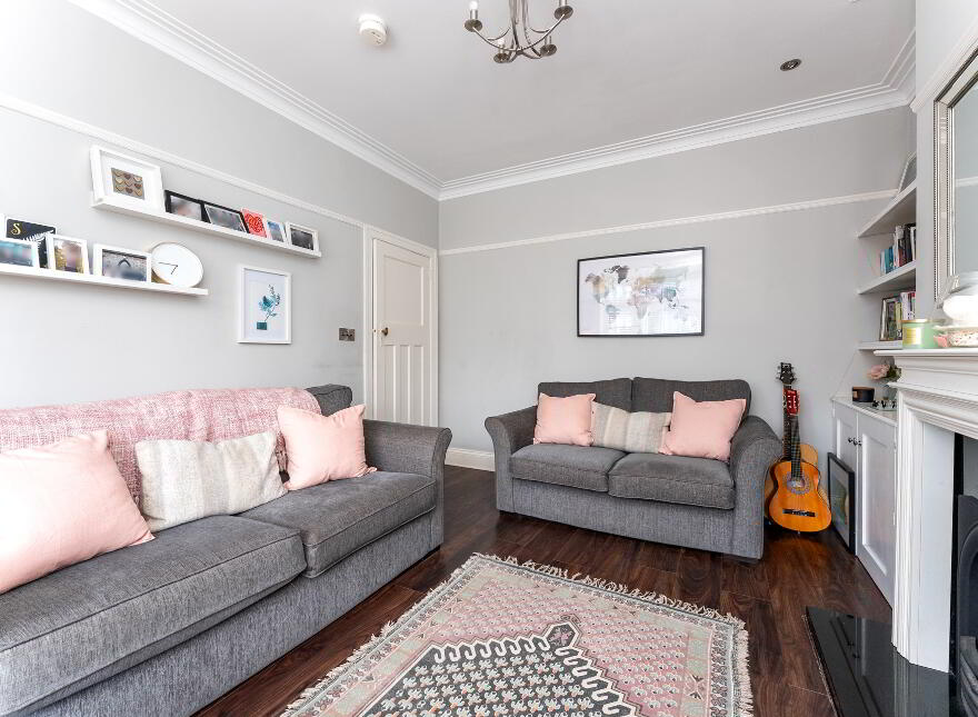 18 Locksley Park, Upper Lisburn Road, Belfast, BT10 0AR