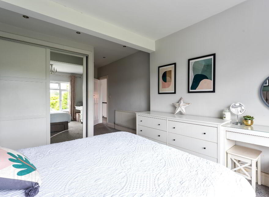 18 Locksley Park, Upper Lisburn Road, Belfast, BT10 0AR