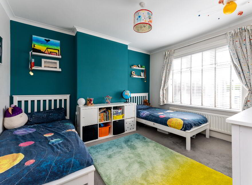 18 Locksley Park, Upper Lisburn Road, Belfast, BT10 0AR