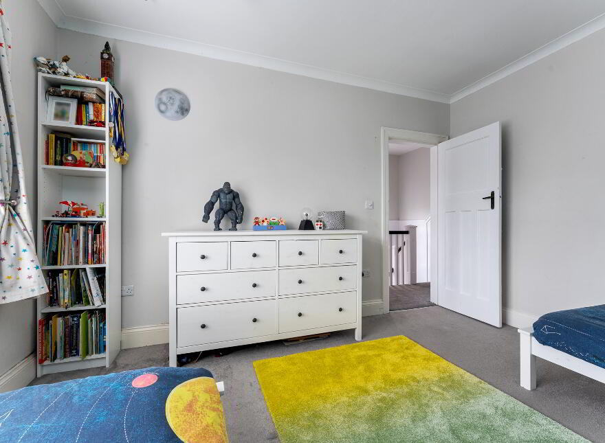 18 Locksley Park, Upper Lisburn Road, Belfast, BT10 0AR