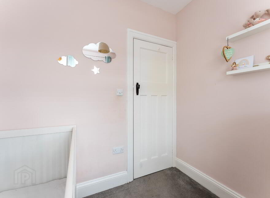 18 Locksley Park, Upper Lisburn Road, Belfast, BT10 0AR