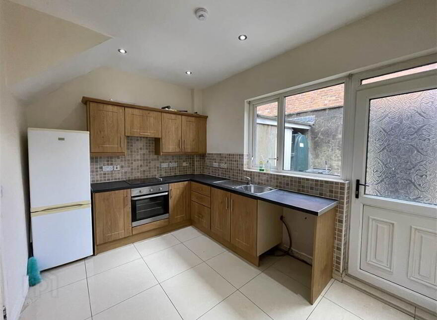53 Cavendish Street, Belfast, BT12 7AW