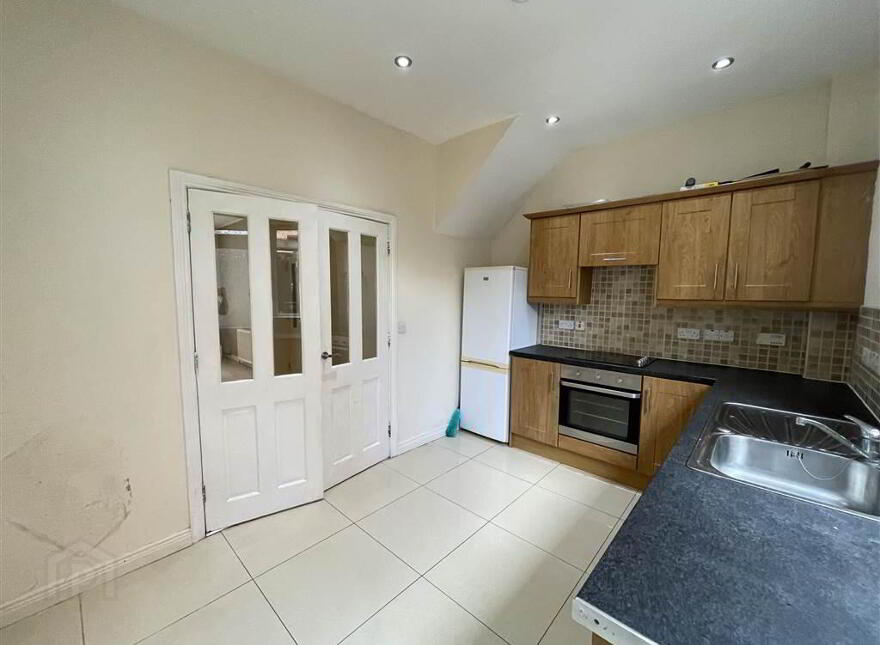 53 Cavendish Street, Belfast, BT12 7AW