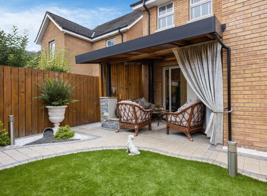 9 Mornington Court, Lisburn, BT28 2WB