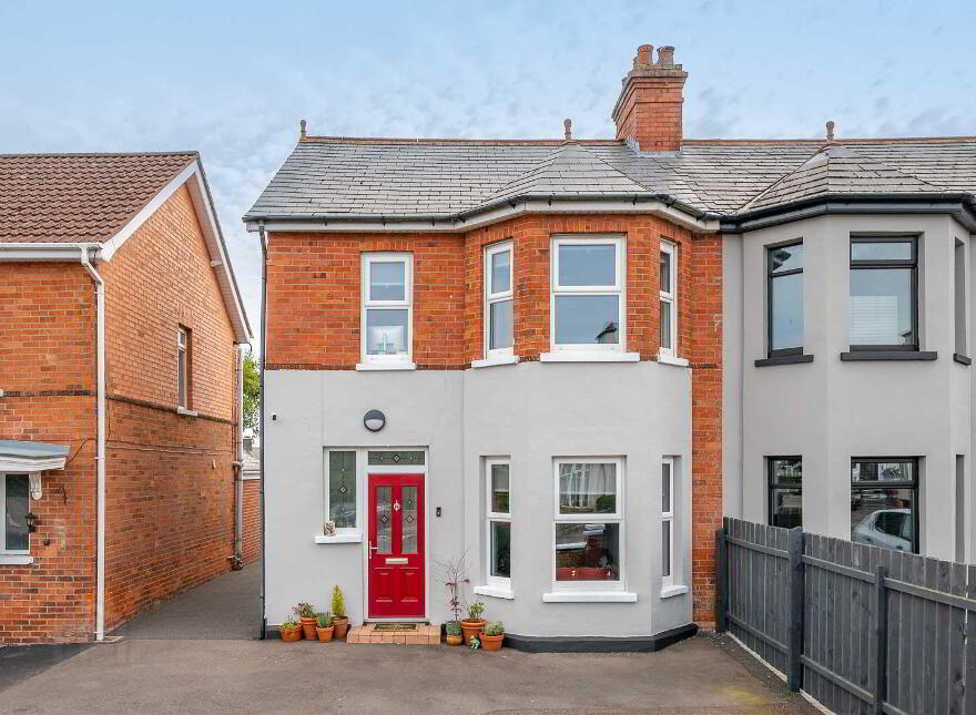 310 Cregagh Road, Belfast, BT6 9EW