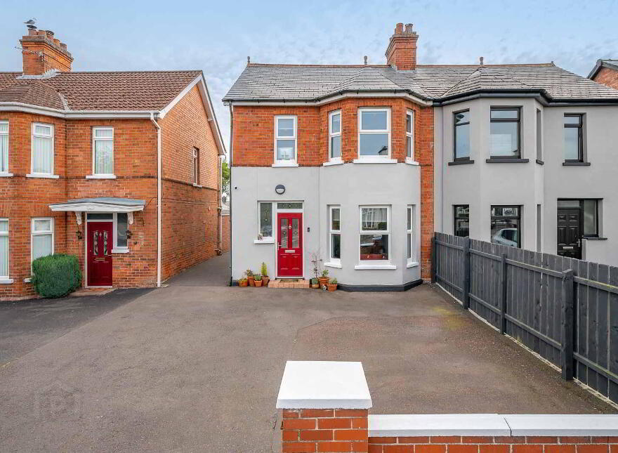 310 Cregagh Road, Belfast, BT6 9EW photo