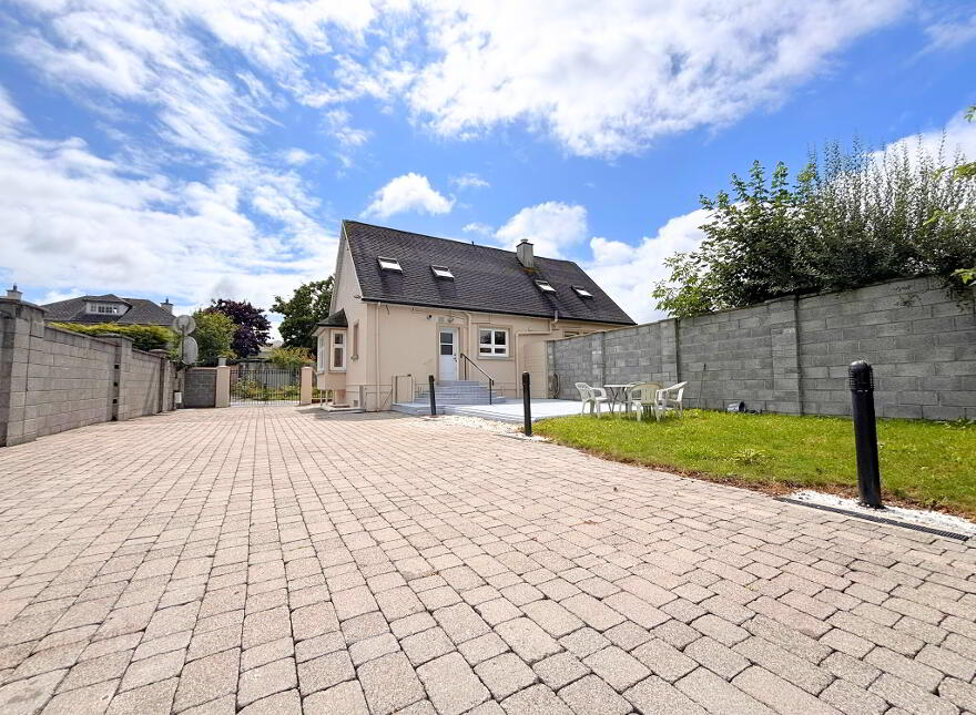 17 Michael St, Kilkenny, R95XVR4