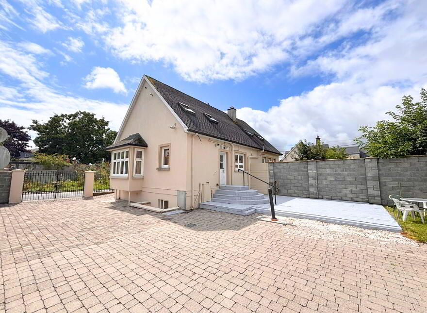17 Michael St, Kilkenny, R95XVR4