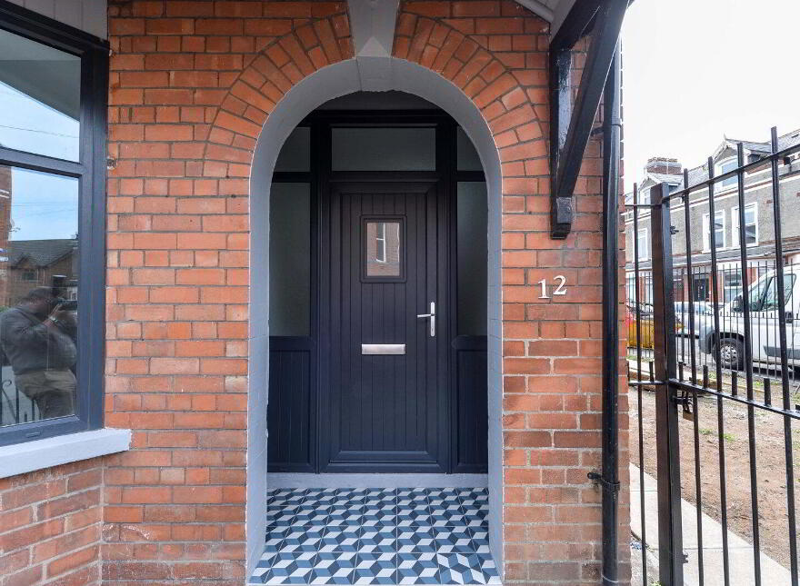 12 Kerrsland Drive, Belfast, BT5 6ER