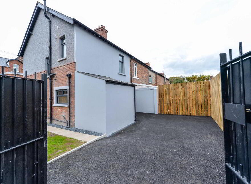 12 Kerrsland Drive, Belfast, BT5 6ER