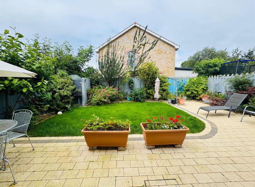 92 Ivy Mead, Altnagelvin, L'Derry, BT47 3WX