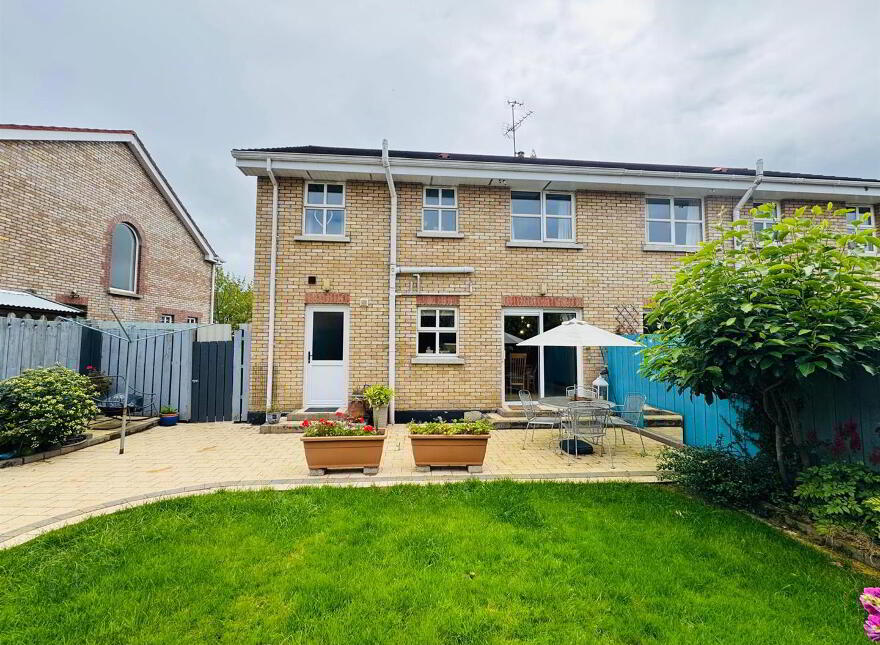 92 Ivy Mead, Altnagelvin, L'Derry, BT47 3WX