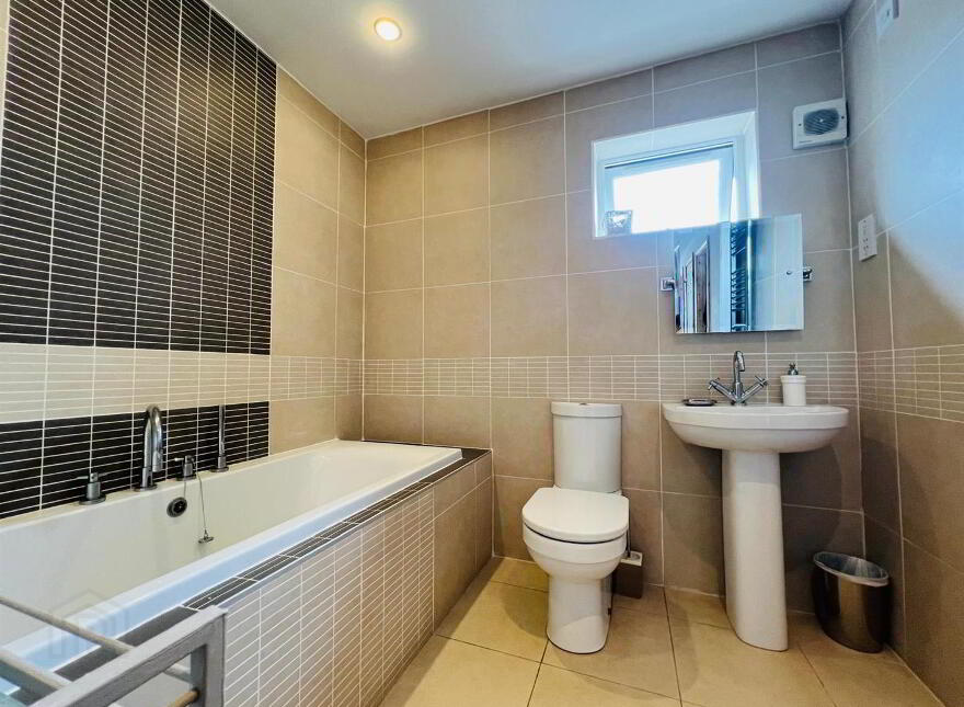 14 Rosswater, Limavady Road, L'Derry, BT47 6YR